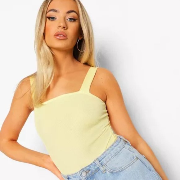 NWT BOOHOO RIB SQUARE NECK THICK STRAP BODYSUIT SIZE 4 - Picture 1 of 2